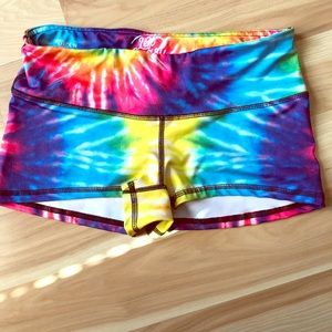 Left Coast Vibes Booty Shorts size Medium